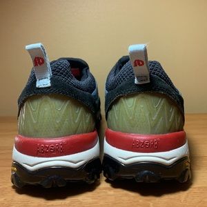 dunham waffle stomper vibram